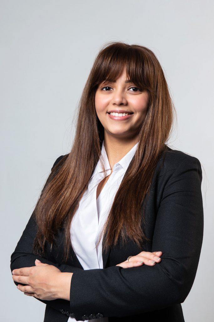 simran-portrait-studiooncloud